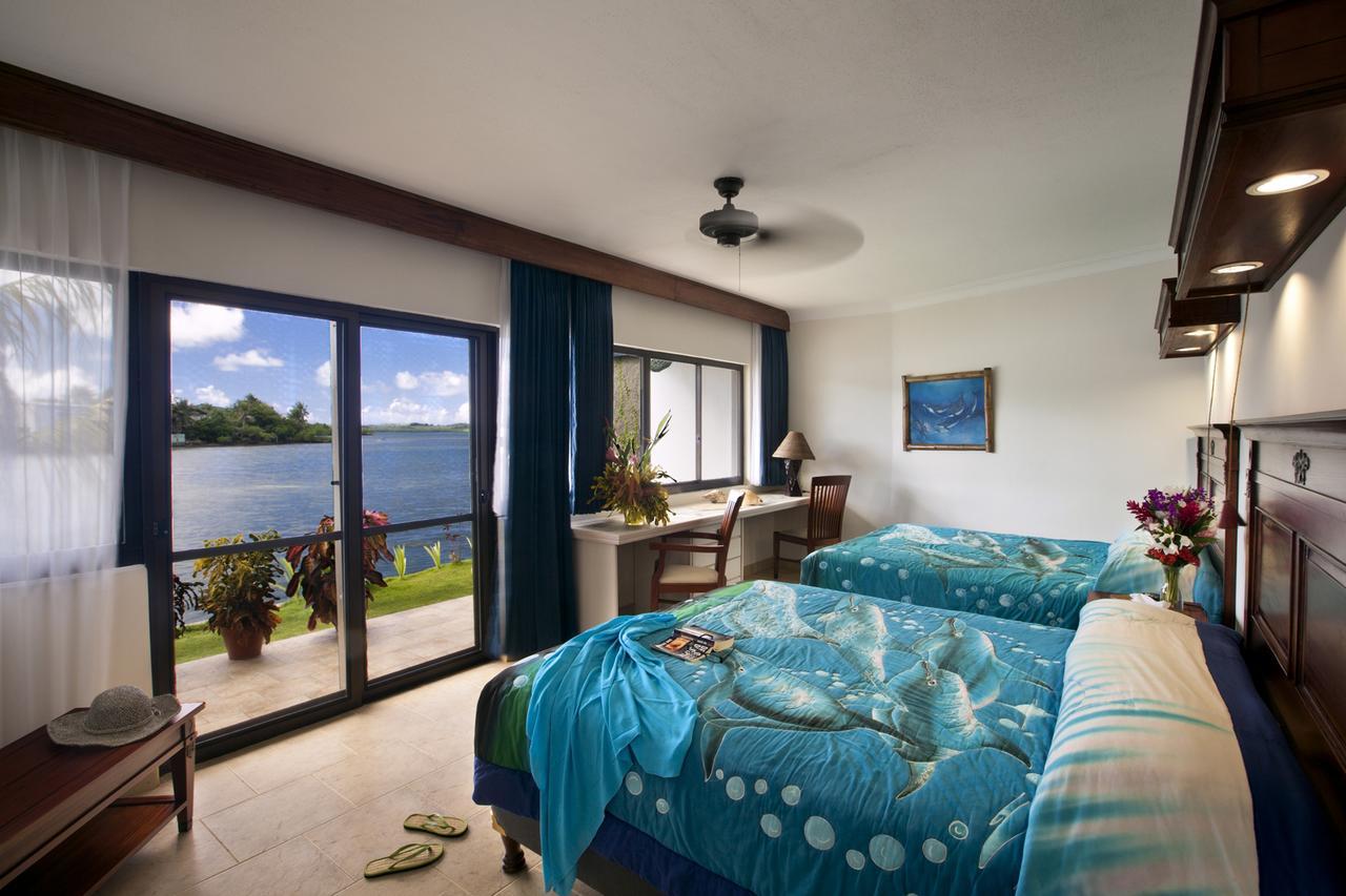 Manta Ray Bay Resort Colonia Exterior foto